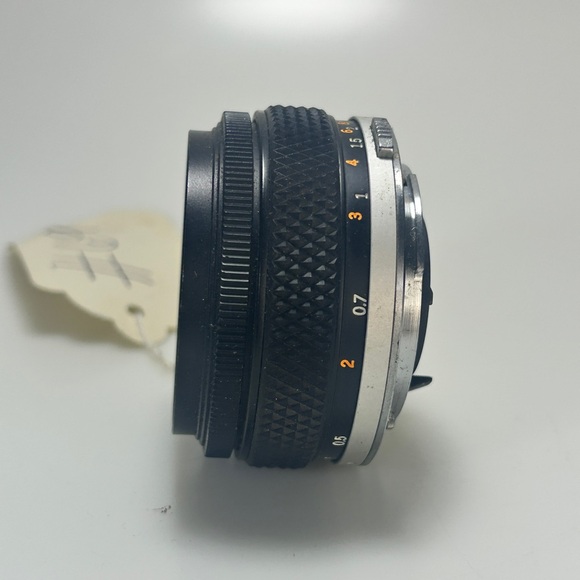 Olympus OM-System Zuiko MC Auto - S f1.8 50mm Japan - Picture 4 of 10